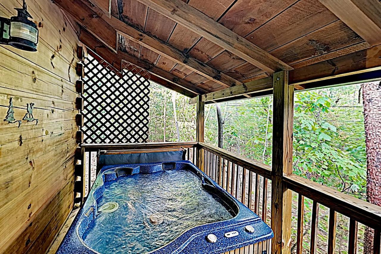 Rustic Elegance Villa เซอเวียร์วีล ภายนอก รูปภาพ