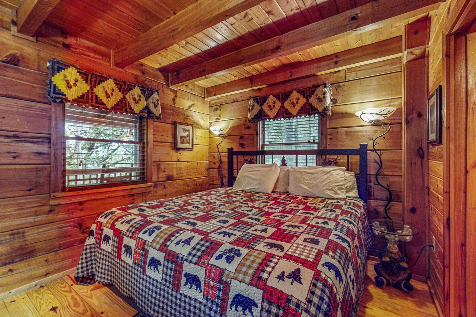 Rustic Elegance Villa เซอเวียร์วีล ภายนอก รูปภาพ