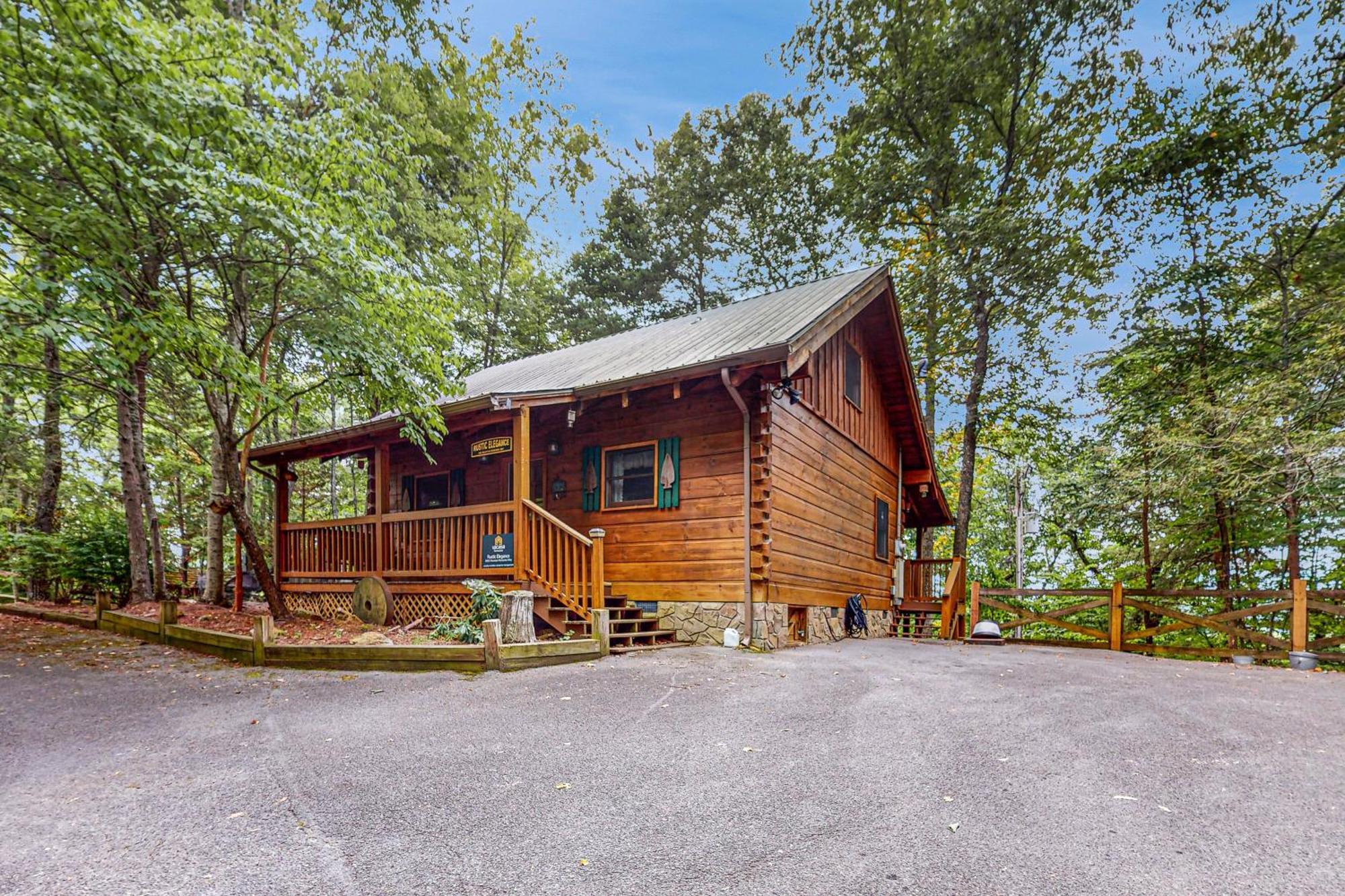 Rustic Elegance Villa เซอเวียร์วีล ภายนอก รูปภาพ